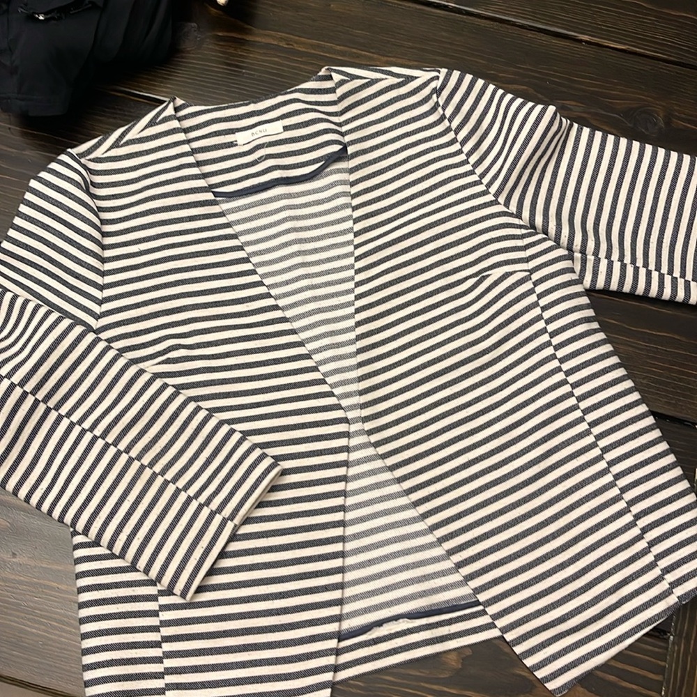 Super cute blazer